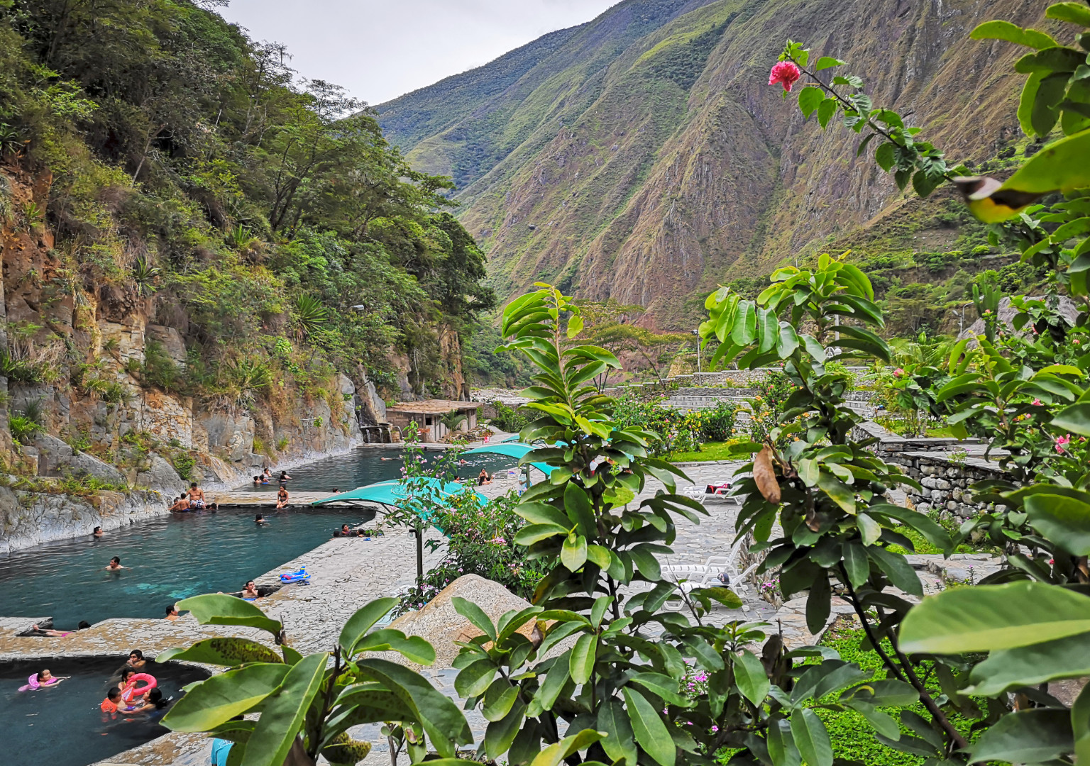 hot spring cocalmayo machu picchu